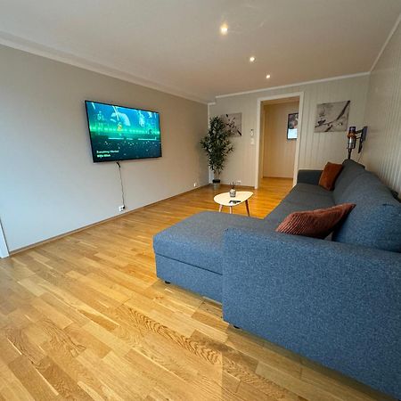 Charming 3-Bedroom Apartment In The Heart Of Кристиансунн Экстерьер фото