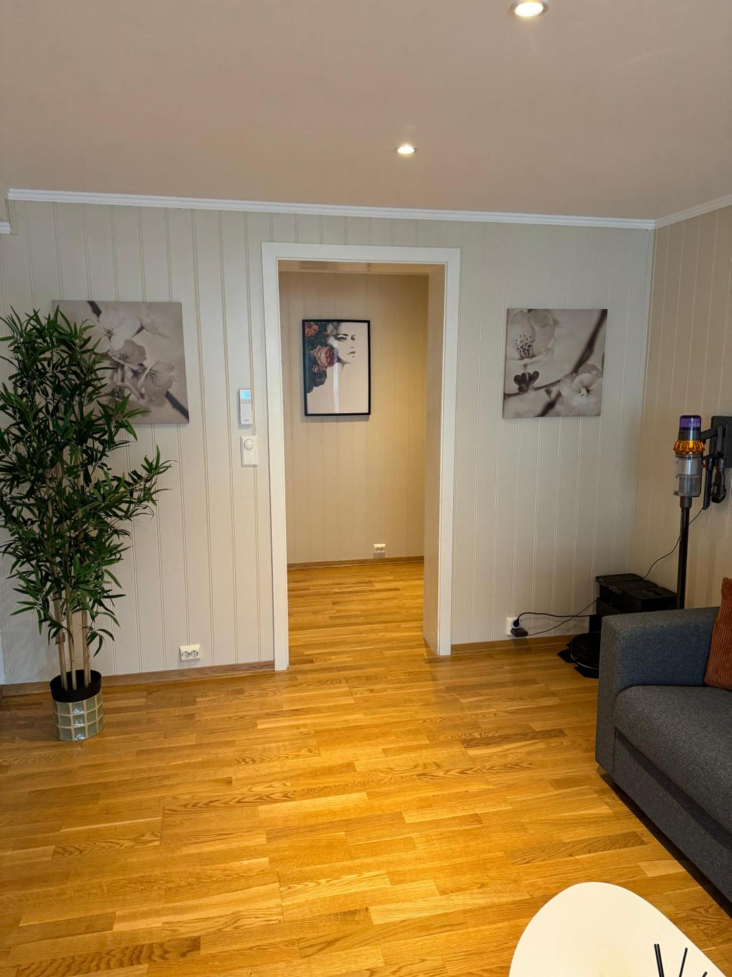 Charming 3-Bedroom Apartment In The Heart Of Кристиансунн Экстерьер фото