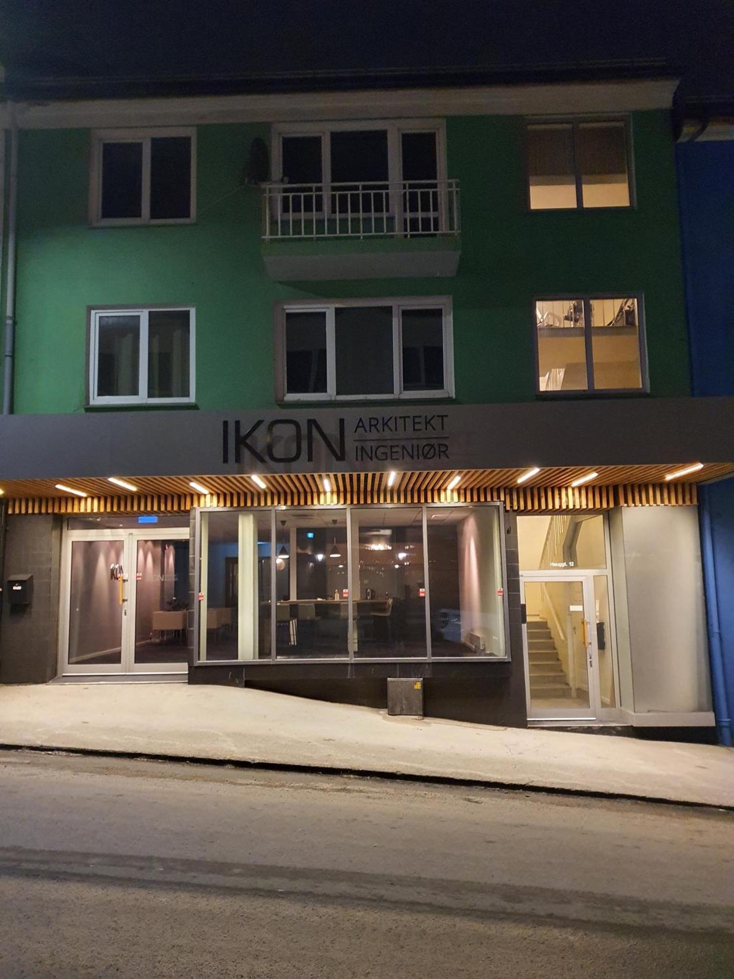 Charming 3-Bedroom Apartment In The Heart Of Кристиансунн Экстерьер фото