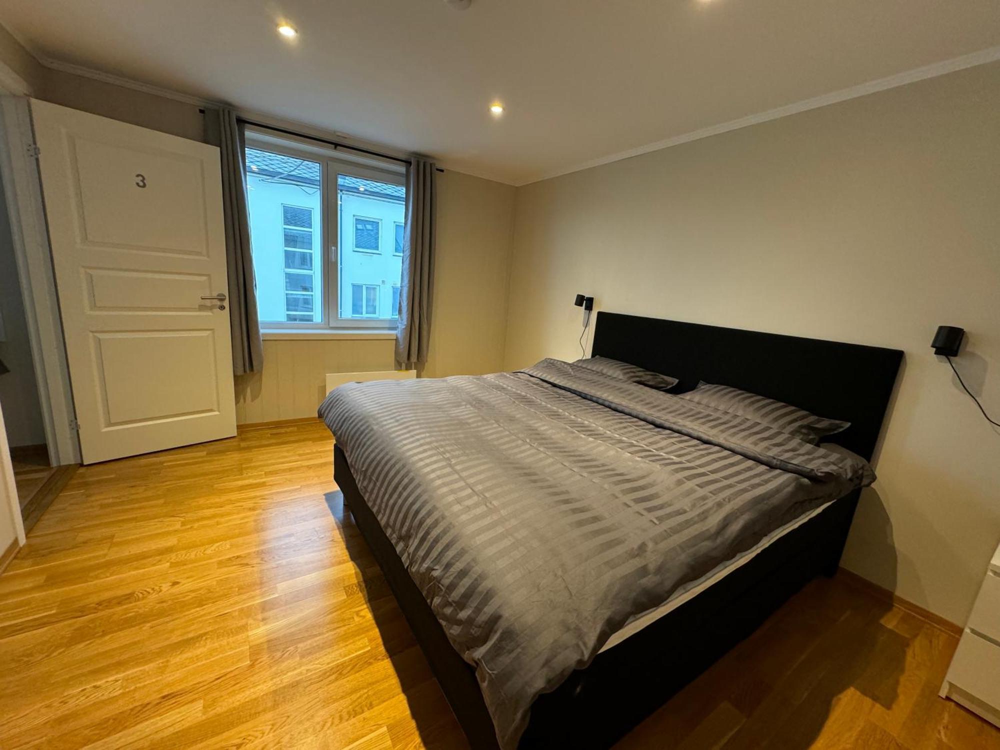 Charming 3-Bedroom Apartment In The Heart Of Кристиансунн Экстерьер фото